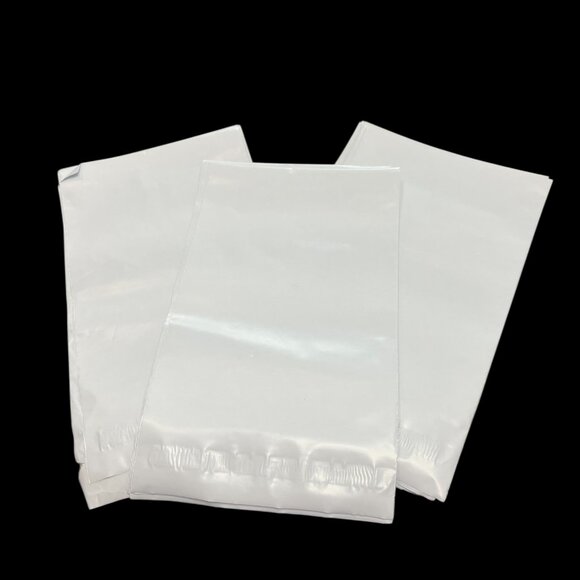 Polys Buy Now - 15- 5 X 7 WHITE POLY MAILERS - Picture 1 of 1